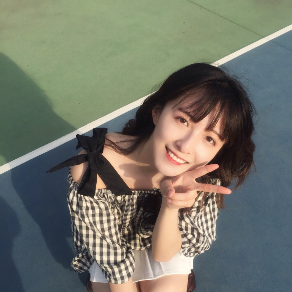 卖萌 个性 自拍 狗狗 猫猫 森系 背影杀手 侧面 黑白 情头 女生头像