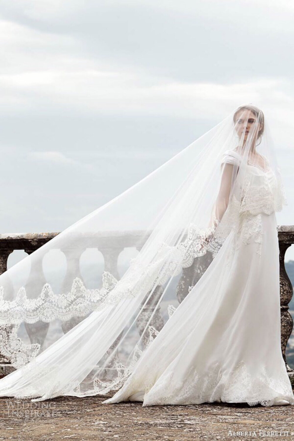 Alberta Ferretti 全新「Forever」婚纱系列