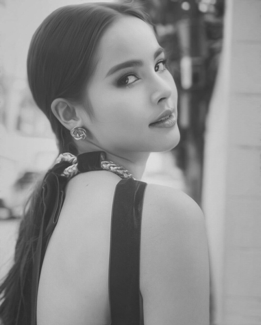 泰国yaya人生波动缘来是你个人ins更新urassaya壁纸头像