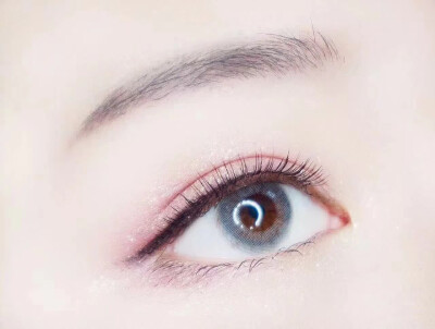 外圈色彩做了淡化处理，增加了朦胧美