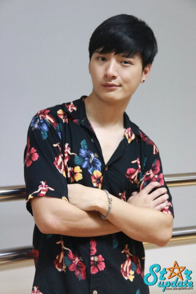 王慧侦 KristPerawat Arthit 暖暖 阿日学长 泰剧一年生
cr.twitter:@webstarsupdate