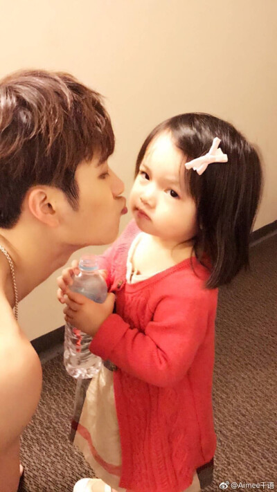 王嘉尔jackson Amiee