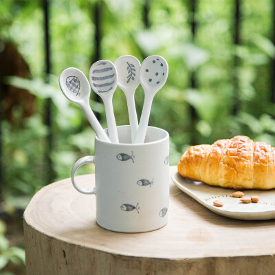 lototo日式陶瓷手工咖啡勺家用搅拌勺波点手绘汤勺饭勺小长勺子