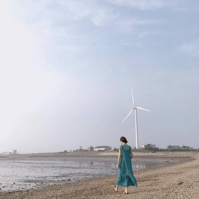 ins：pp__swan
参演韩剧学校2017的小姐姐 超喜欢她