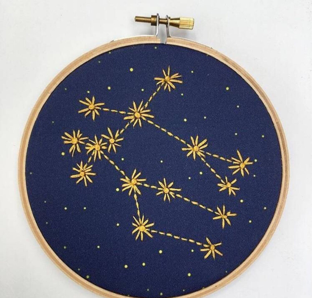 畫家 刺繡藝術家sioux的星座刺繡作品