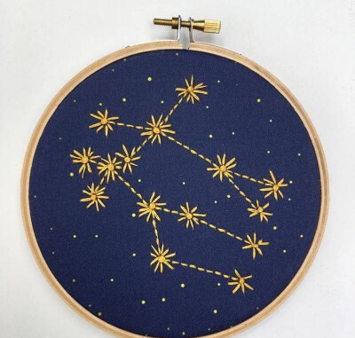 畫家 刺繡藝術(shù)家sioux的星座刺繡作品