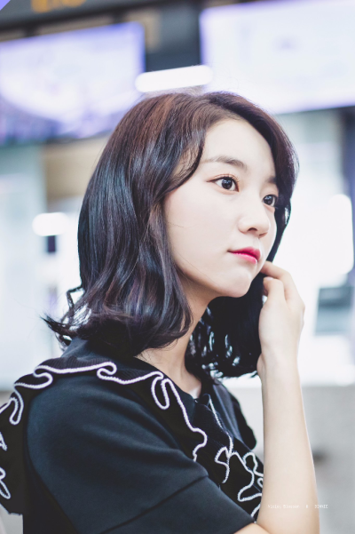 OH MY GIRL 裴有彬