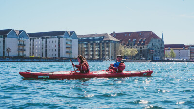 体验水上皮划艇。摄于丹麦哥本哈根。
——2017.8.28