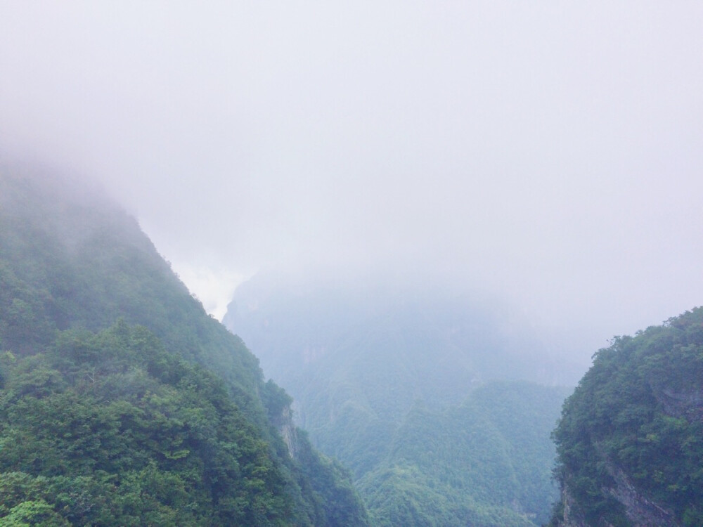 天门山。