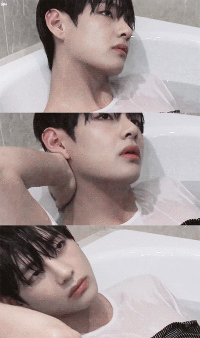 金泰亨 泰泰V GIF动图