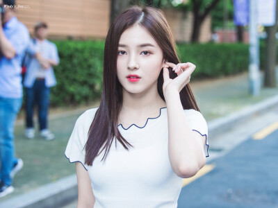 Nancy 李承利 MOMOLAND