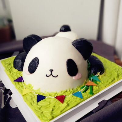 最新订单，萌萌的立体熊猫蛋糕，自己很喜欢的一个