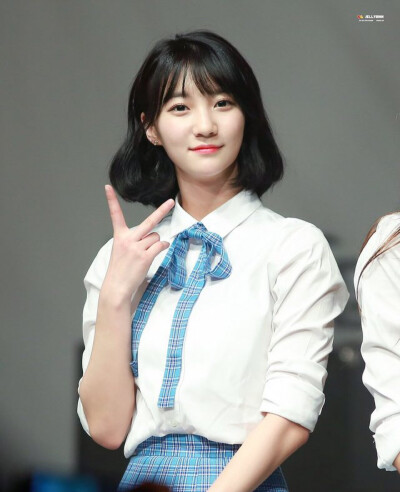 Oh My Girl Binnie 裴有彬