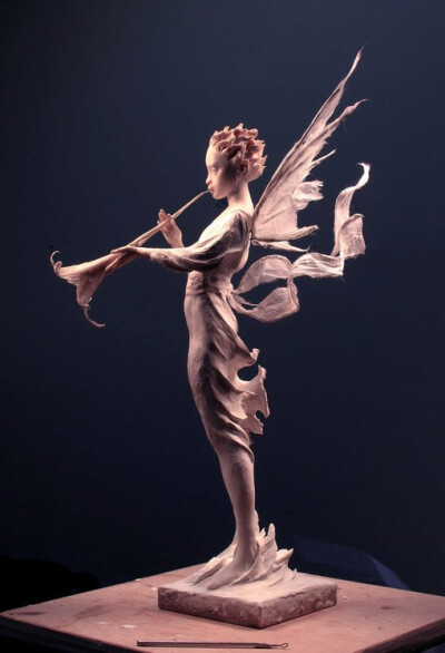 艺术家Forest Rogers的魔幻风格雕塑模型设计作品