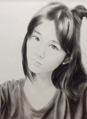 手绘 人物 女孩    忧伤 围脖-染菇凉的蜗居 有视频