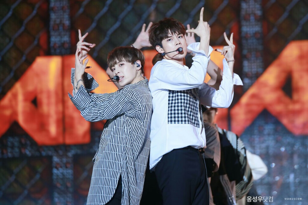 ❤❤WANNA ONE 邕圣祐
170903 仁川sky festival
高清饭拍
cr.logo