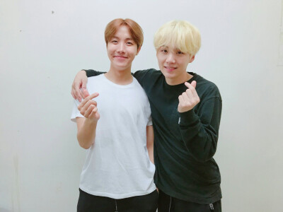 #防彈少年團(tuán)#-BTS --????? SUGA 閔玧其 Jhope 鄭號(hào)錫