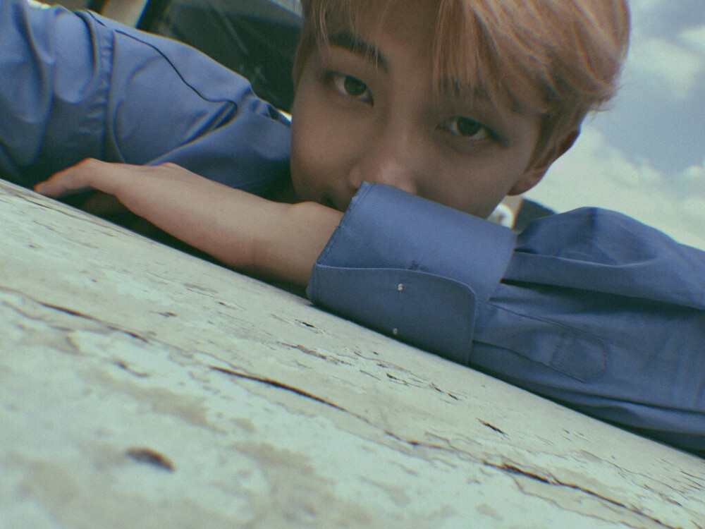 BTS防彈少年團
金南俊❤
今天是男友俊❤