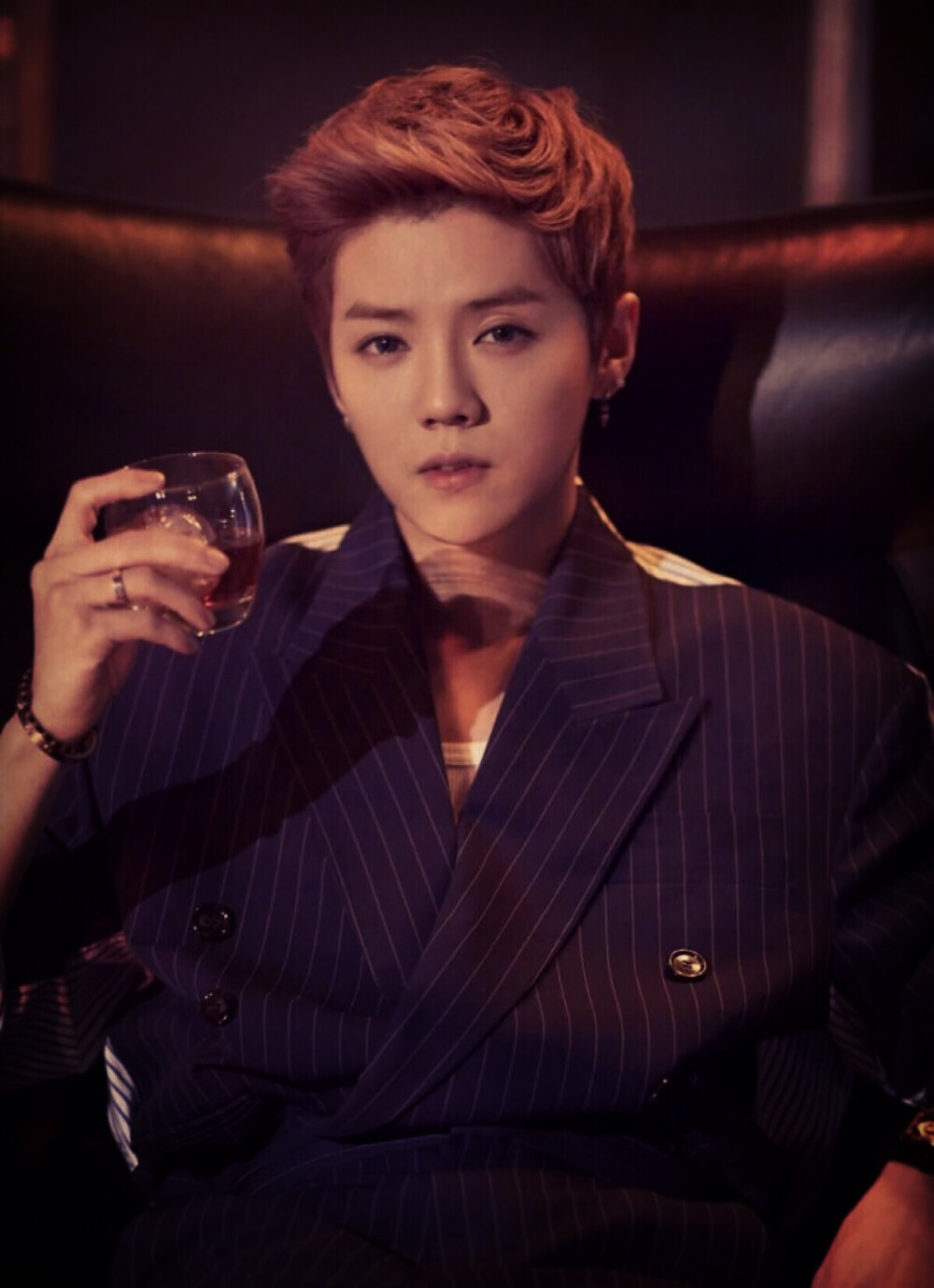 LU HAN