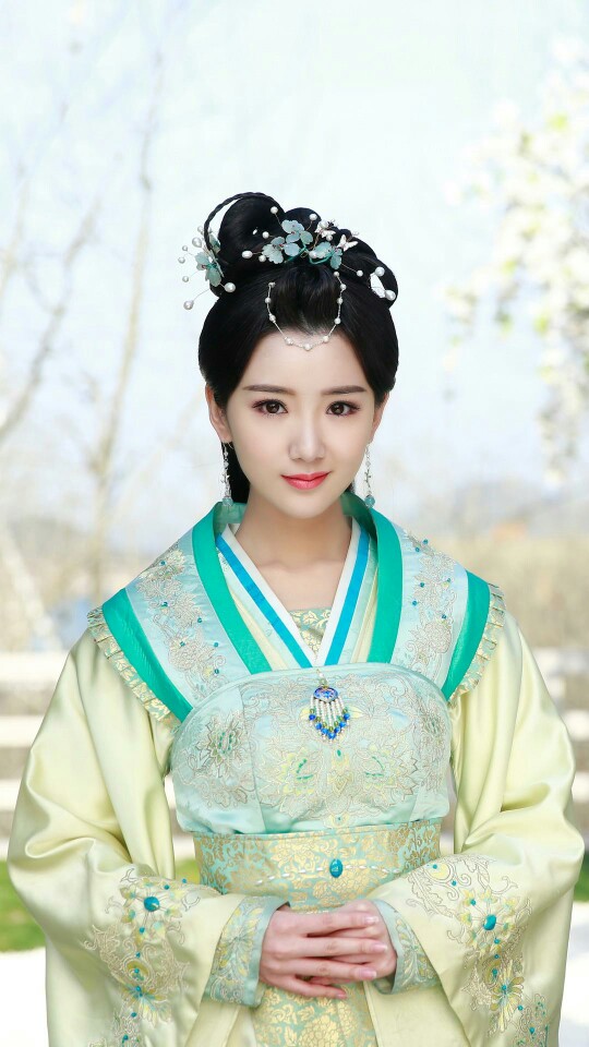 锦绣未央 李常茹 毛晓彤