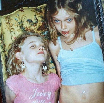 DakotaFanning×ElleFanning