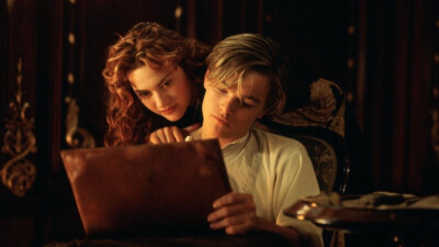 Leonardo DiCaprio and Kate Winslet in Titanic (1997)