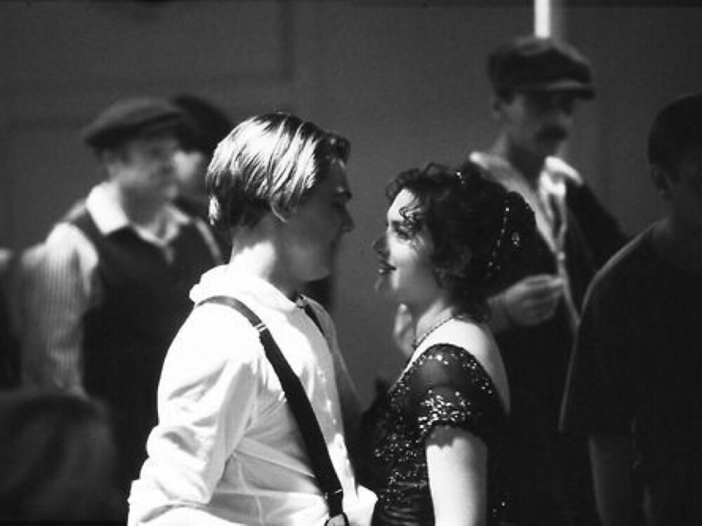 Leonardo DiCaprio and Kate Winslet in Titanic (1997)