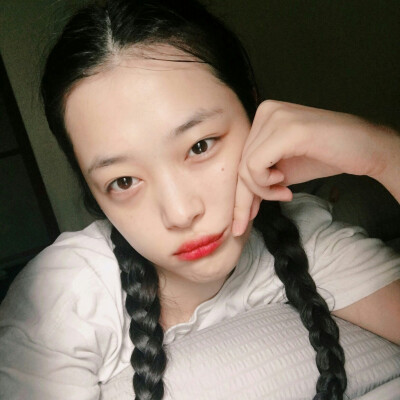 韩国女爱豆头像 崔雪莉Sulli