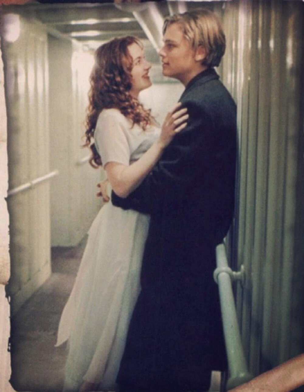 Leonardo DiCaprio and Kate Winslet in Titanic (1997)