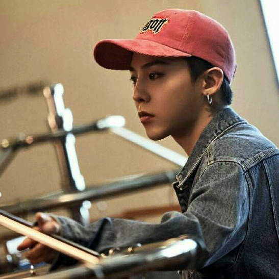 G-DRAGON`