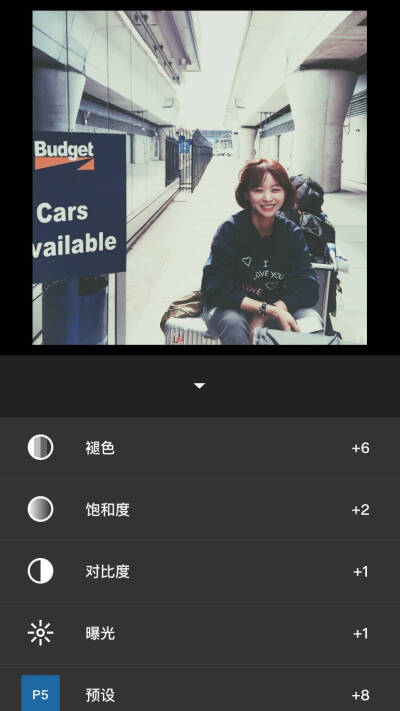 VSCO 欧美风街拍调色步骤：滤镜P5+8曝光补偿+1对比度+1饱和度+2褪色+6详见图学走点赞 ​ ​​​