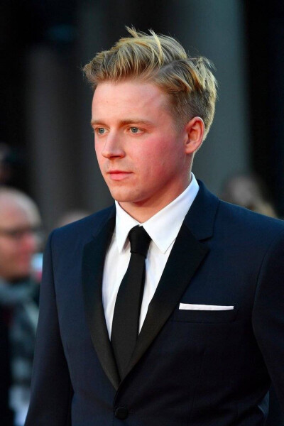 老邓 jack lowden