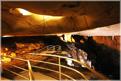 Malaysia Peninsular Caves, Perak, Tempurung
马来西亚半岛，霹雳州属，椰壳洞