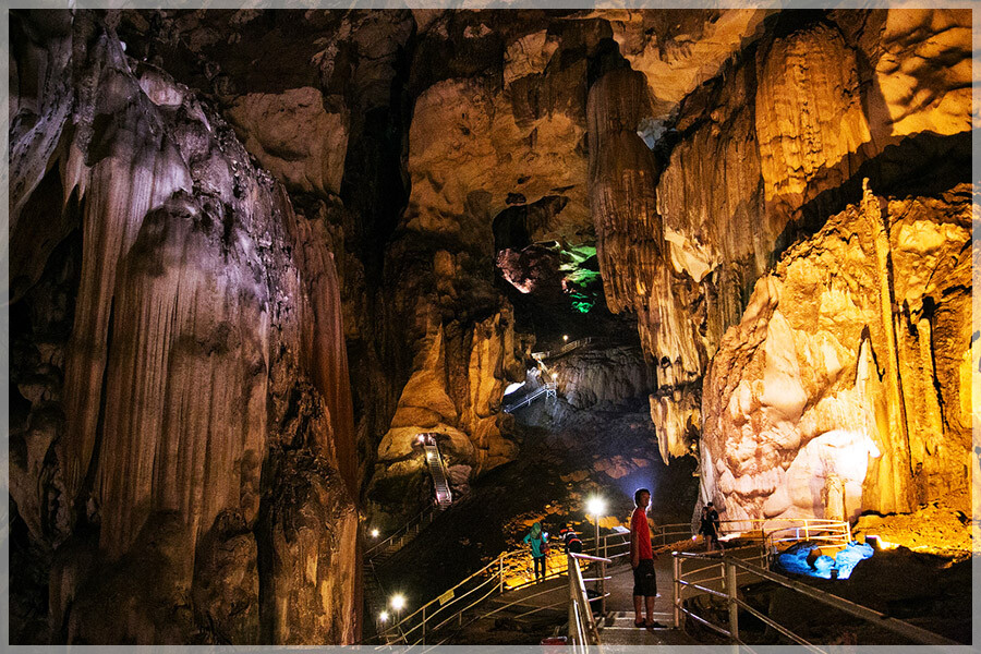 Malaysia Peninsular Caves, Perak, Tempurung
马来西亚半岛，霹雳州属，椰壳洞javascript:;