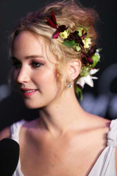 jennifer lawrence 大表姐mother 