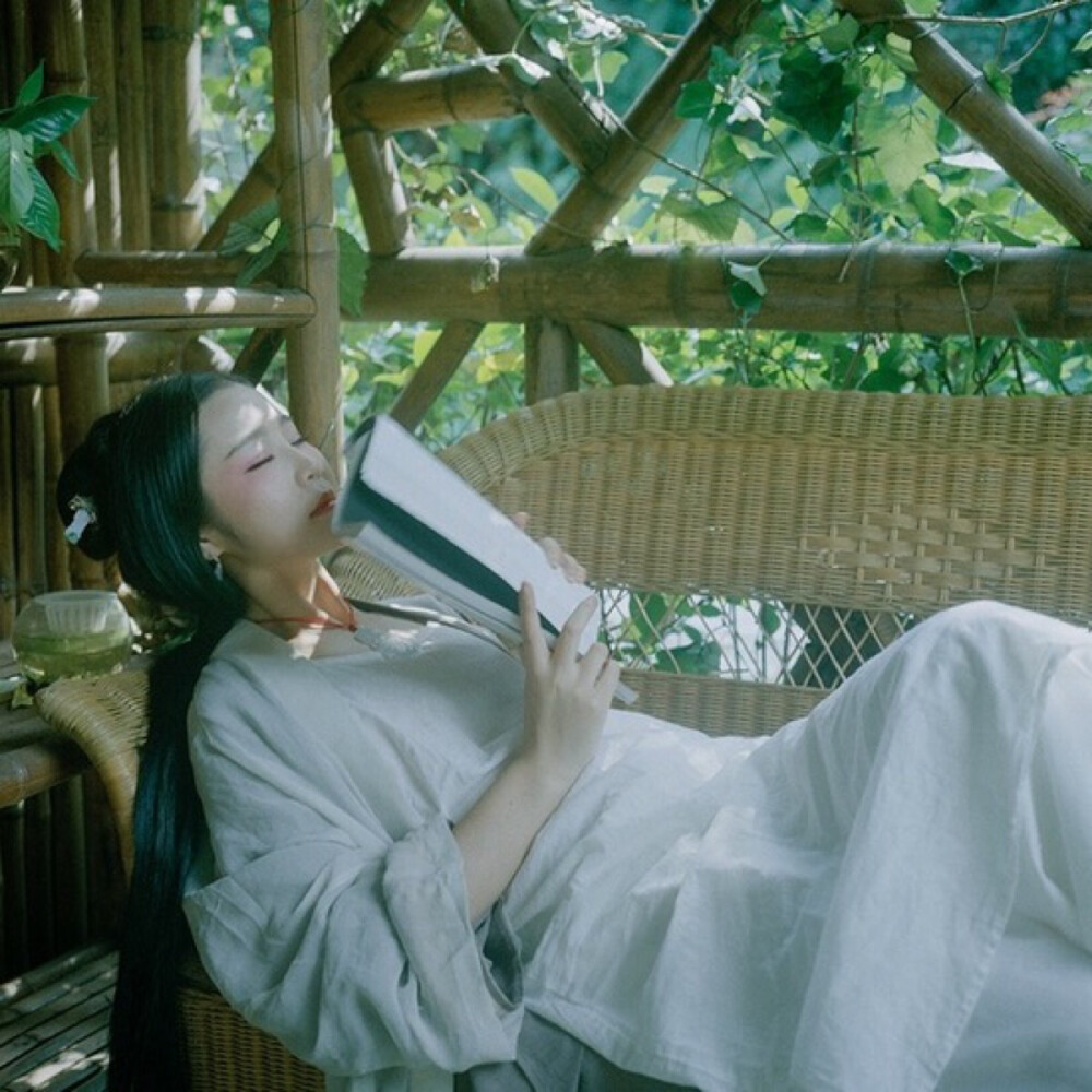 古风头像·真人/一曲一场叹，一生为一人。 