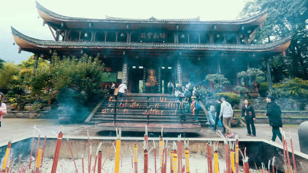 成都，峨眉山万年寺