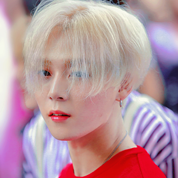 金晓钟>E'DAWN>0601>PENTAGON
禁二传禁二改.图源汤不热.//