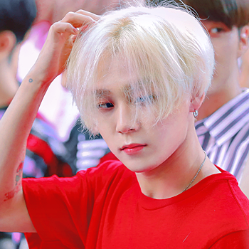 金晓钟>E'DAWN>0601>PENTAGON
禁二传禁二改.图源汤不热.//