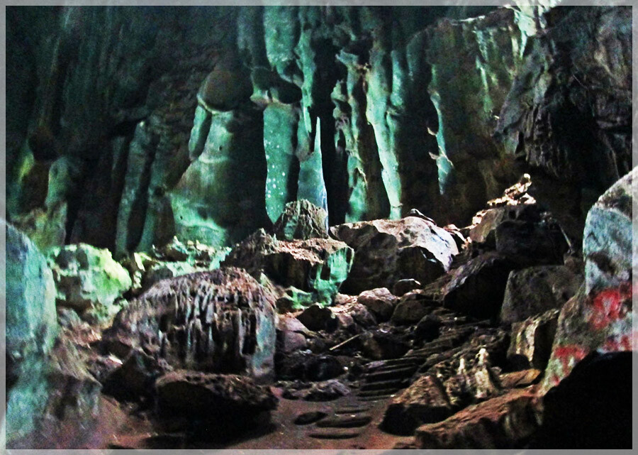 Malaysia Borneo Caves, Sabah, Madai 马来西亚婆罗洲，沙巴州属，马岱洞