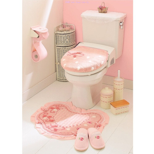 粉色浴室
