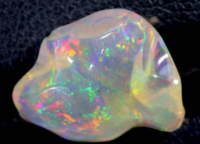 5.1CTS OPAL MEXICAN CARVED FREEFORM FOB-1047