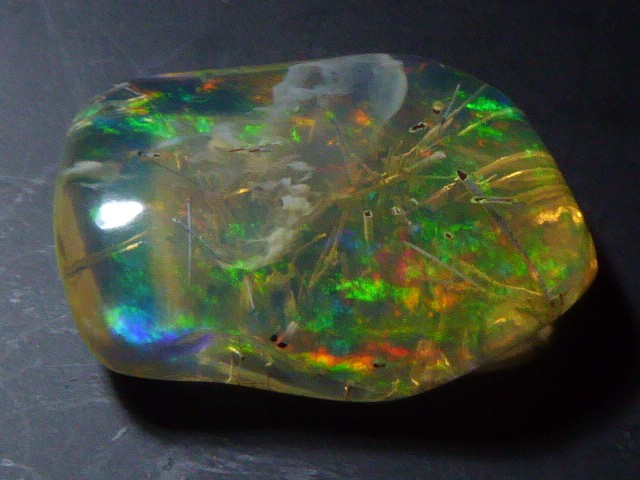 12.5ct Bright Natural Ethiopian Welo Opal Specimen