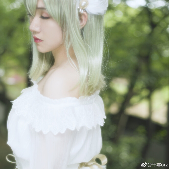 #lolita私影##lolita装扮#预告出镜:原po摄影:演奏@演小奏yzzzzzz丶 妆面:蛋蛋@本田菊-蛋蛋 后勤:/对不起因为是同学所以不知道你cn/今天是不得了的（被蚊子各种叮）一天？感觉一段时间里看到小树林都要有心理阴影了…以前以为自己没有恐高症，然而今天在横着的树干前瑟瑟发抖了orz啊，感觉夫妻 ​​​​...展开全文c