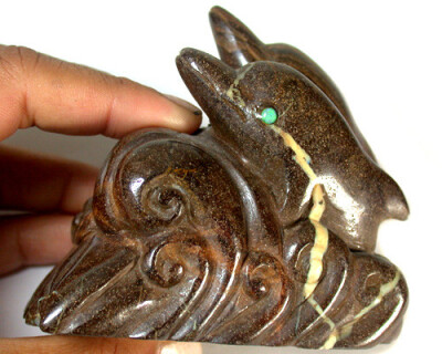 DOLPHIN OPAL CARVING 12.82 OZ R1668