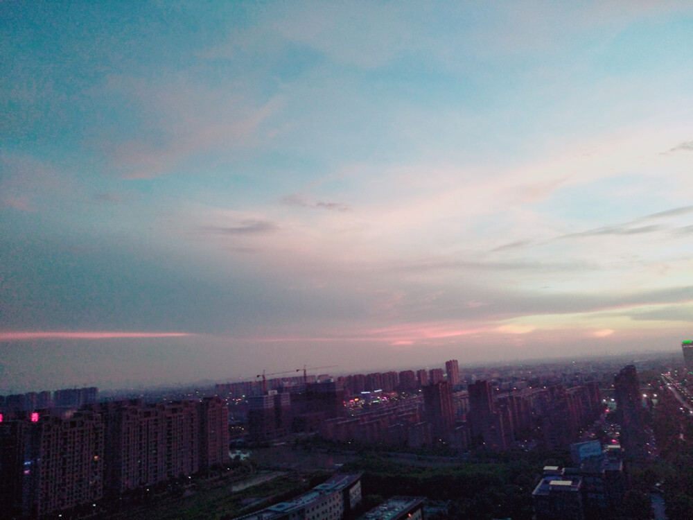 傍晚。夕阳 原创 城市 俯瞰