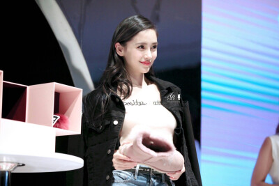 Angelababy UGG