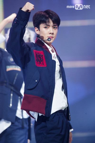 #MCOUNTDOWN# 第540期舞台高清照
#EXO# 舞台照！