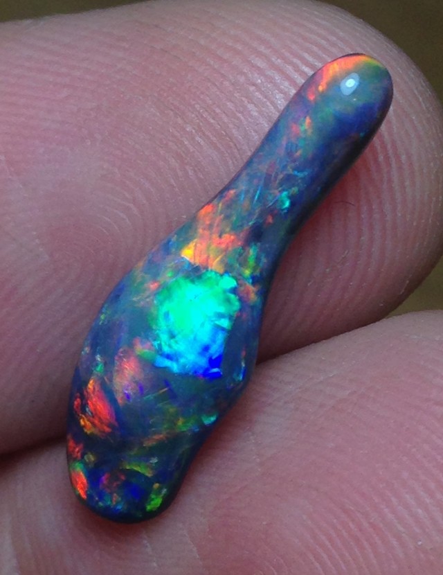 3.28ct Lightning Ridge Gem Black Opal Carving LR93