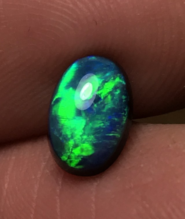 1.72ct Lightning Ridge Gem Black Opal LR371